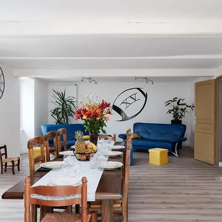 Casa de Férias Le Verdier - Charmante Maison Pour 10 Avec Jardin Peschadoires